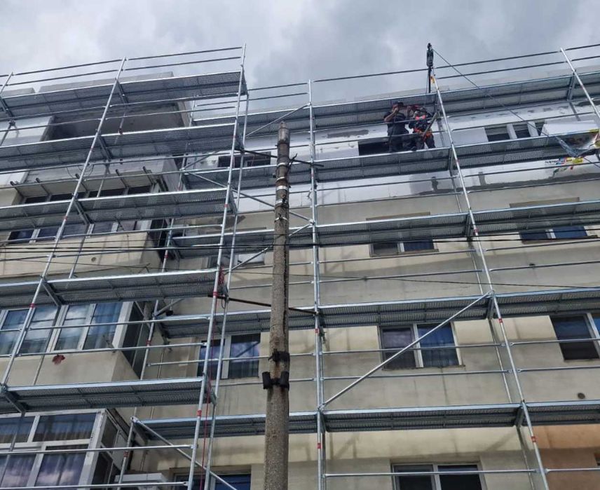 Schelă zincată 75 cm — versiuni profesionale