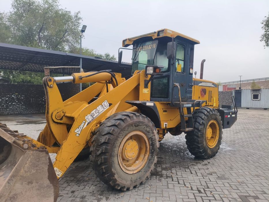 Продаётся погрузчик