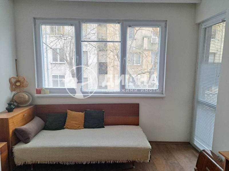 Продава се Тристаен апартамент в Пловдив, Младежки Хълм - 96 кв.м за 1892 €/кв.м - Снимка #4