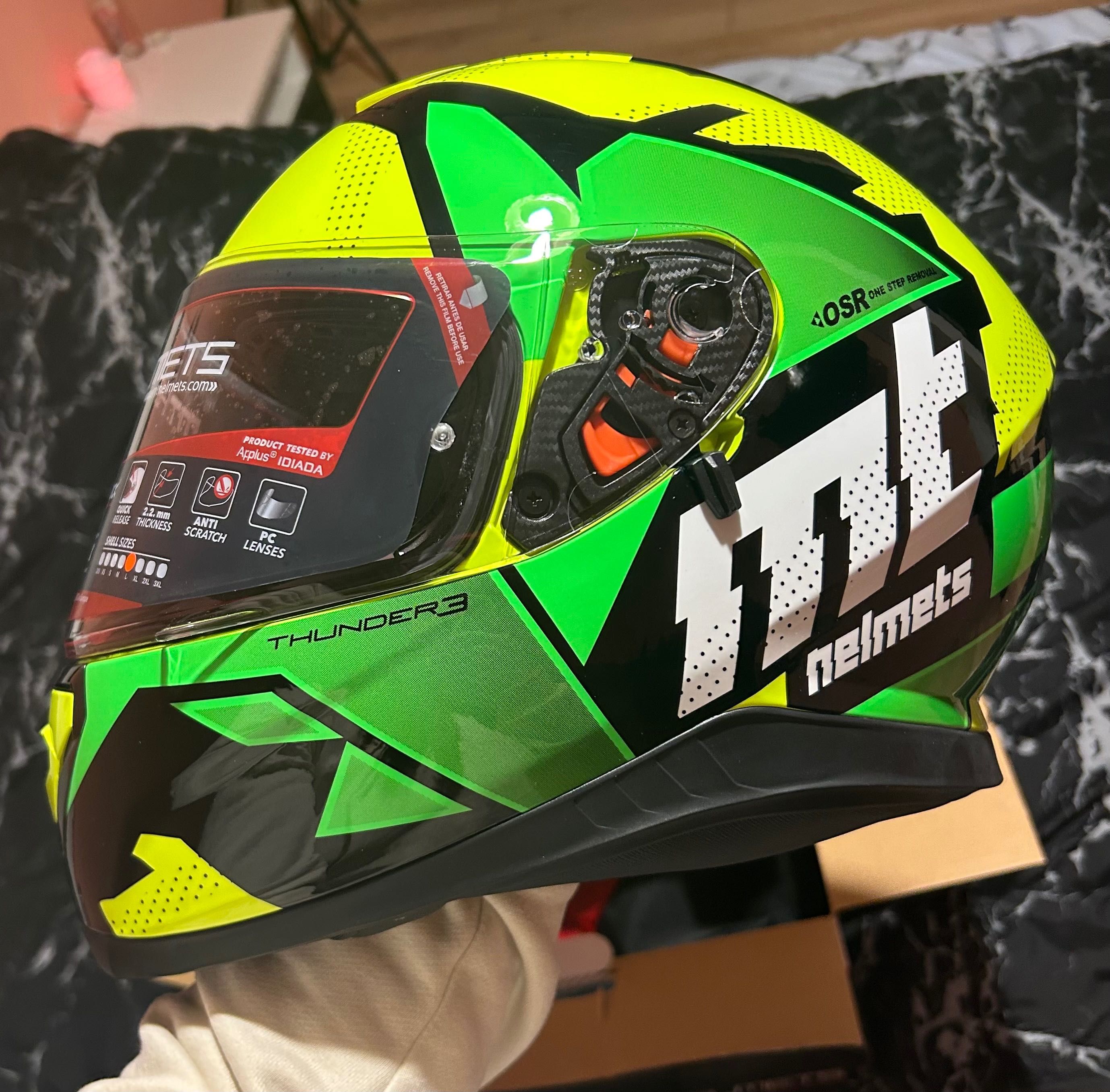 Full Face Motorcycle Helmet MT Thunder3 SV Ripped Neon Yellow Green