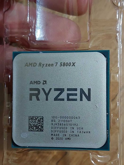 AMD Ryzen 7 5800X + Asus Rog Strix B550-F Gaming Wi-Fi