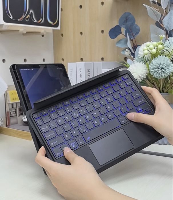 Клавиатура-чехол для Samsung Galaxy Tab A9+