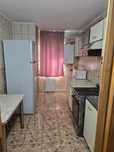 Apartament 3 camere , De inchiriat . Lângă Mall