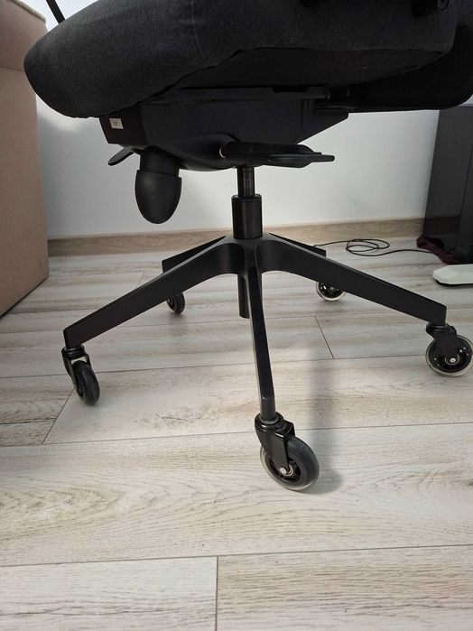 Scaun birou ergonomic ca nou
