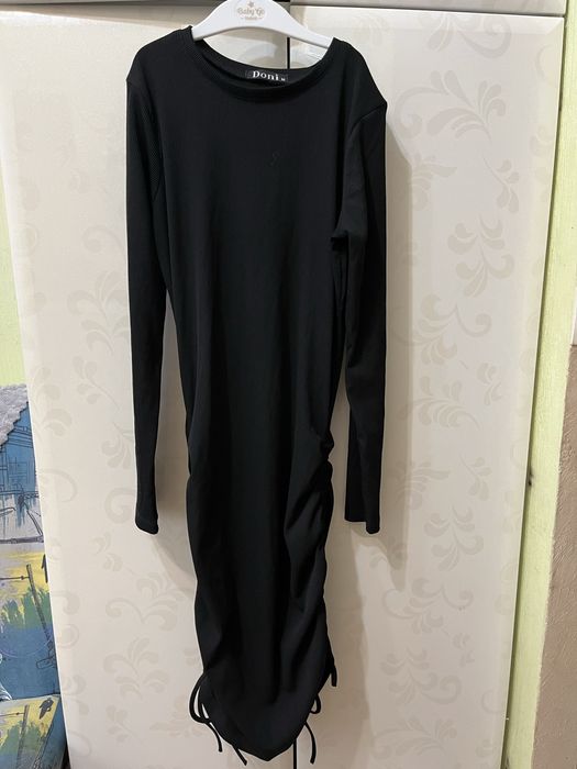 Продам платье и в пир и в мир