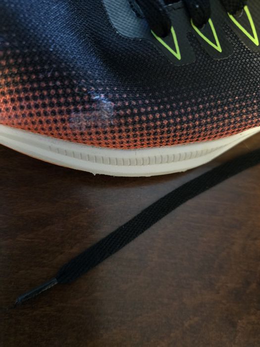 Маратонки Nike Revolution