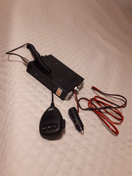 Statie Radio CB cu antenă si prindere magnetică nouă