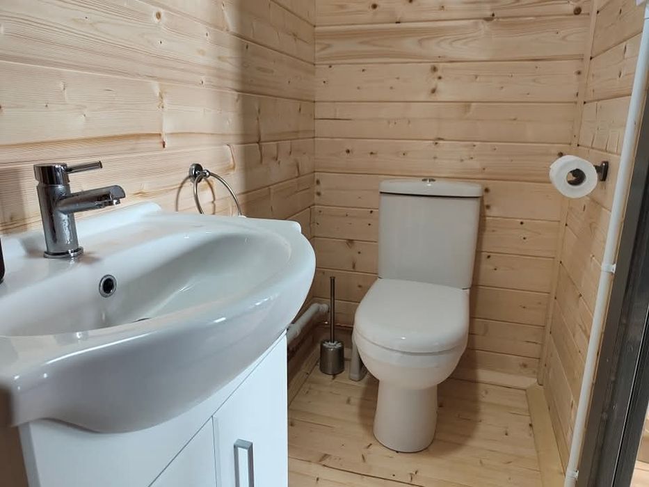 Vând căsuțe din lemn