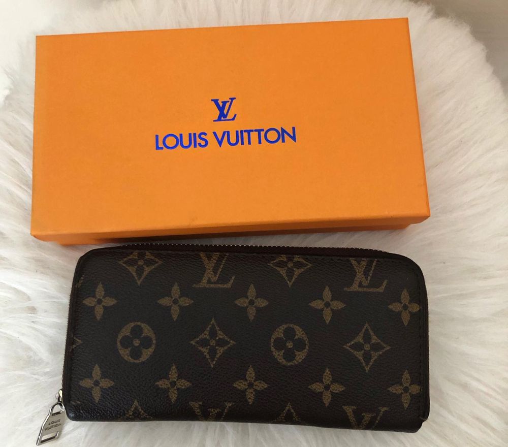 Portofel Louis Vuitton