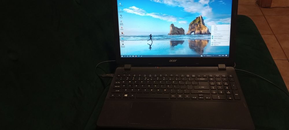 Laptop Acer aspire model N15W4 an 2015