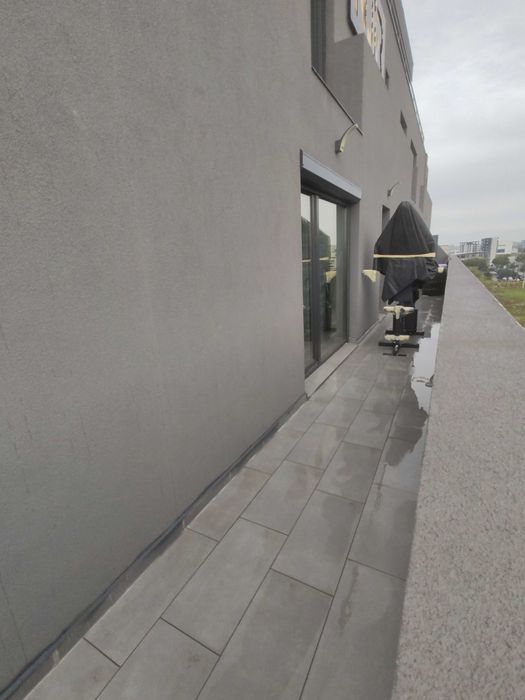 Apartament 3 Camere Decomandat Mobilat Utilat Complet + Loc de Parcare