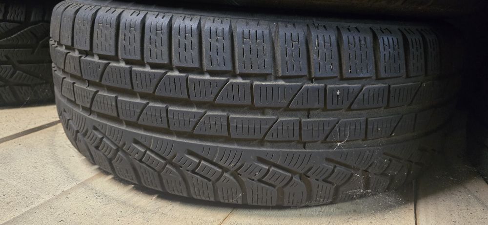 225 60 17 / 225/60R17 Pirelli Runflat