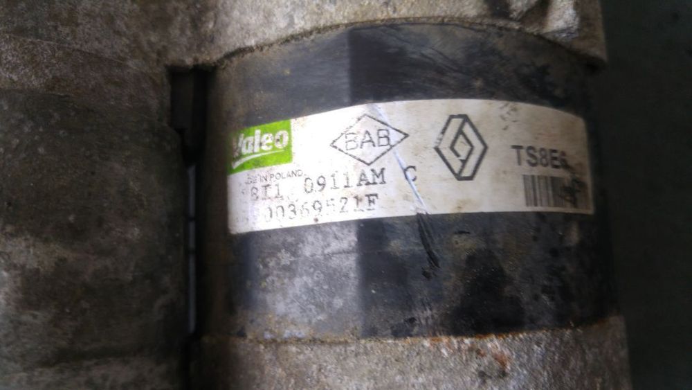 Electromotor renault symbol 2 1.2 b dupa 2008 8200369521f