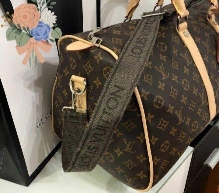 Genti vocal unisex Louis Vuitton, saculet, etichetă