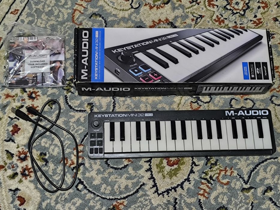 MIDI-клавиатура M-Audio Keystation Mini 32 MK3 Black