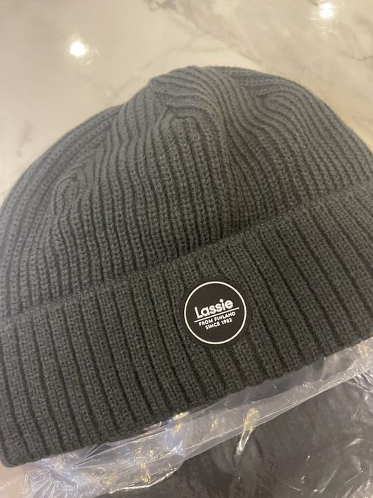 Новая шапка lassie 54-56 размер
