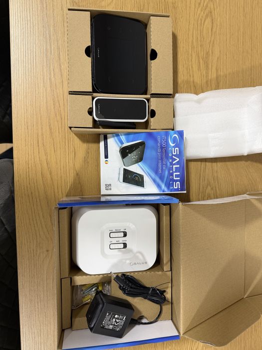 Termostat iT 500 ca nou