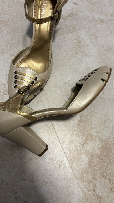 Pantofi Vicina piele bej cu auriu