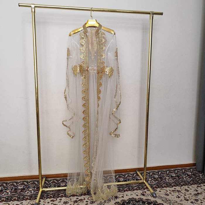 Национальный чупан для невесты