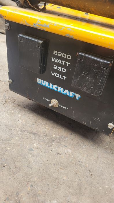 Vînd generator Bullcraft defect nu da scînteie
