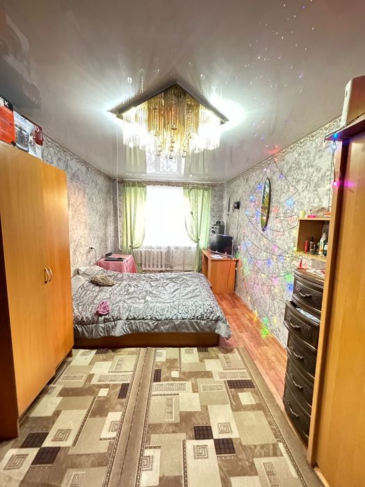 Продам 1-ком. квартиру гостиничного типа район Борки.