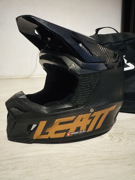 Casca enduro motocross Leatt 9.5 L full carbon