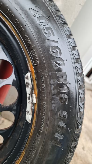 Jante cu anvelope iarna Audi A4 B8, B9 5x112 R16