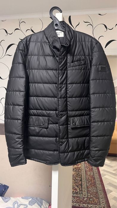 Продам мужскую итальянскую куртку!