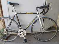 Vând bicicletă Specialized de carbon an fab 1990 full shimano 105 preț