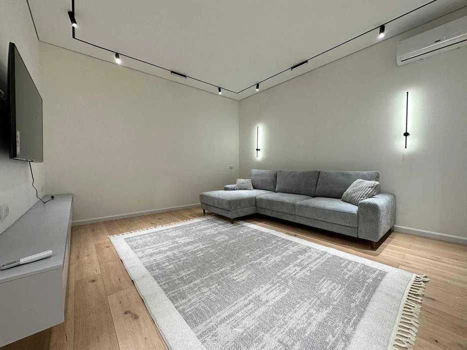 СУПЕР ЦЕНА!! Сдается в ЦЕНТРЕ ГОРОДА 2/5/9 Ц5 374*