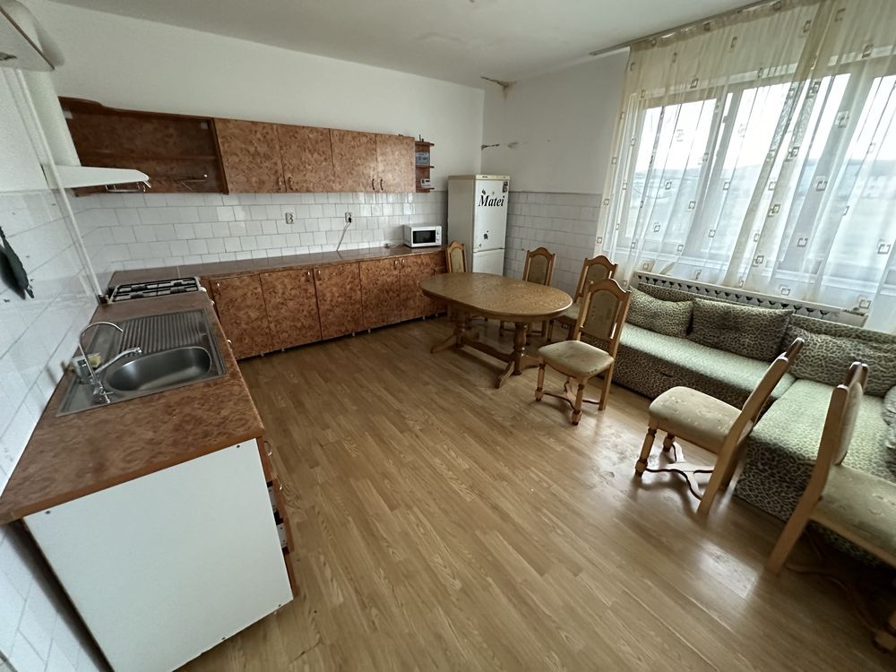 Vânzare sau inchiriere Hală, spațiu comercial + apartament + birouri