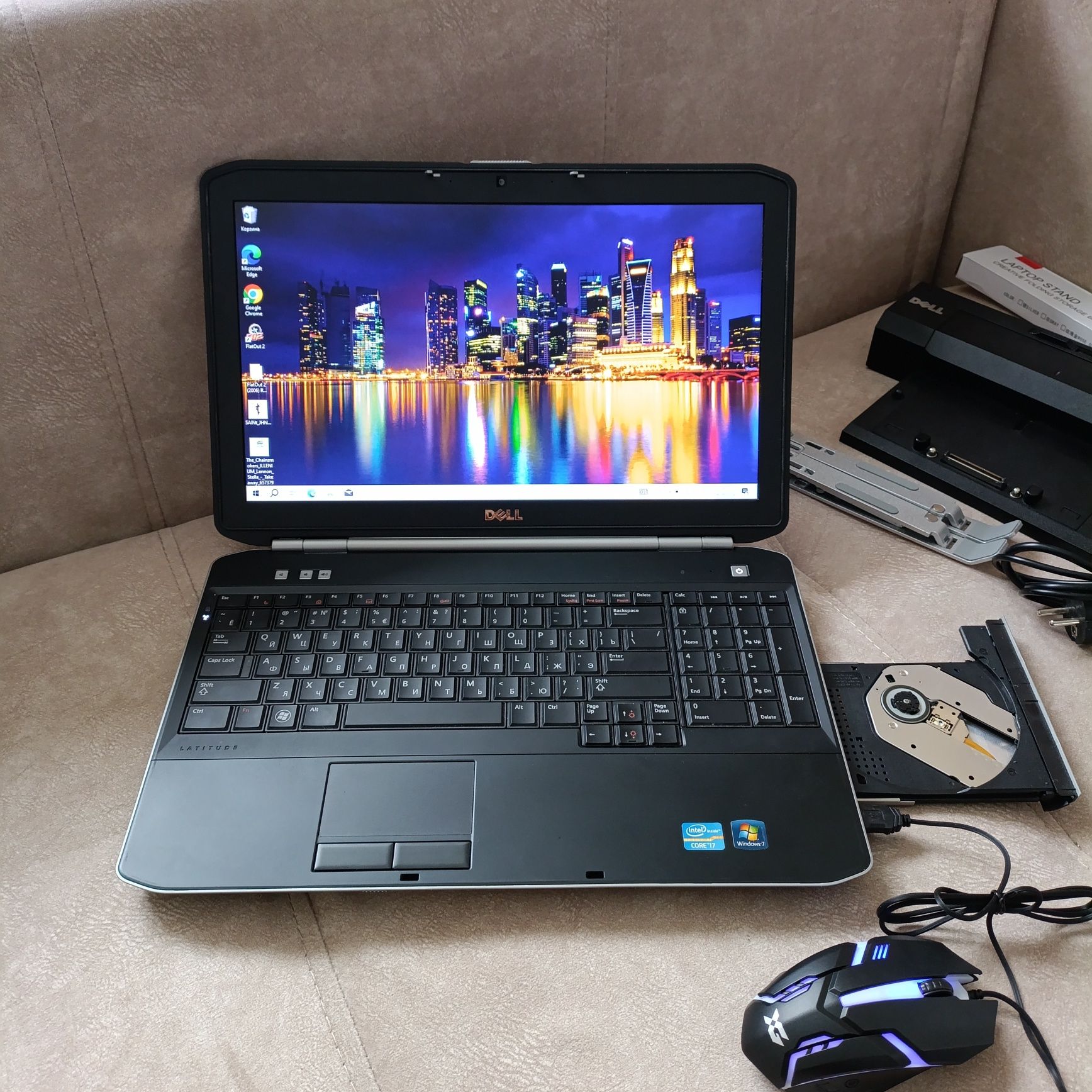 DELL Latitude| Intel Core i7 | Быстрый SSD-128GB | ОЗУ-4GB |Сумка