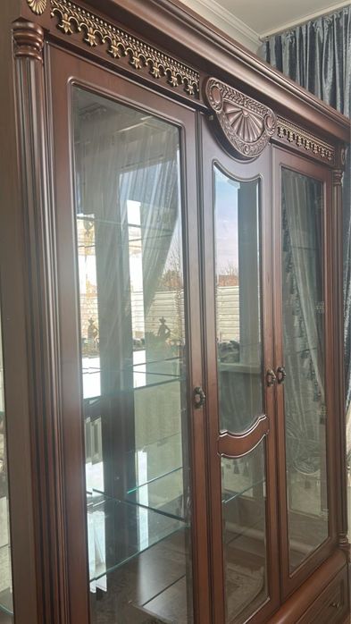 Комод, сервант шкаф