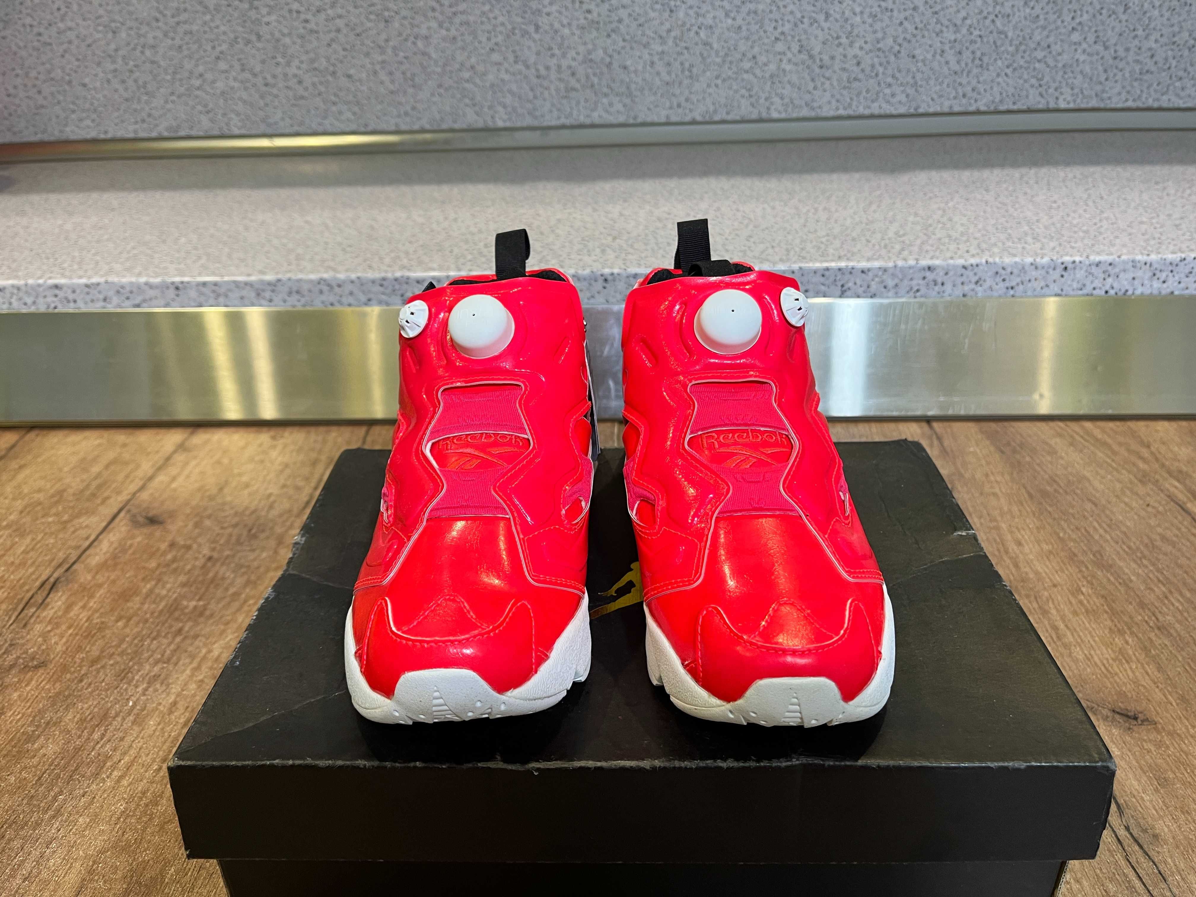 ОРИГИНАЛНИ *** Reebok Instapump Fury OB "Neon Cherry"