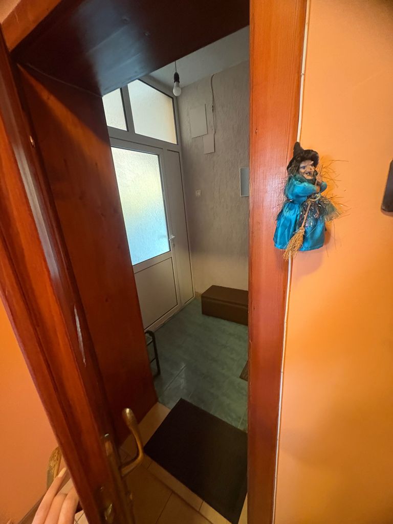 Дава се под наем Едностаен апартамент в Видин, Акджамия - 46 кв.м за 178.5 € - Снимка #12