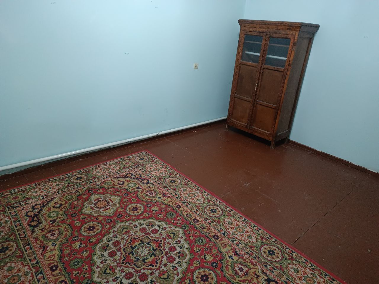 2 xonali kv ijaraga beriladi