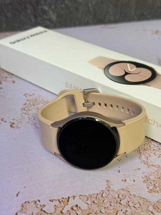Часы Samsung Galaxy Watch 4 40mm г. Атырау, Абая,13 (лот 685812)