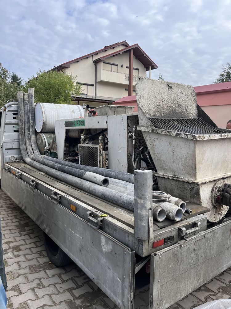 Pompa de beton fixa