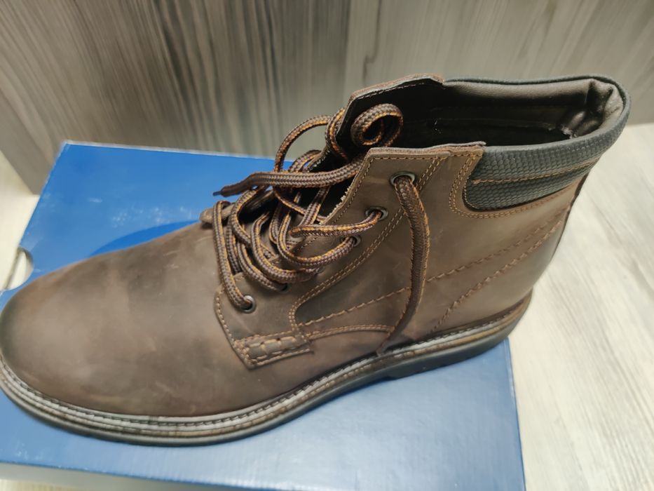 Ghete bărbătești din piele