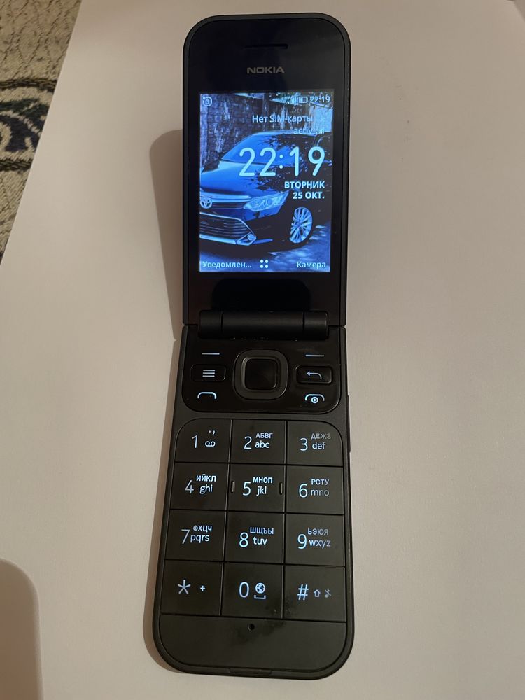 Nokia 2720 Flip……………..