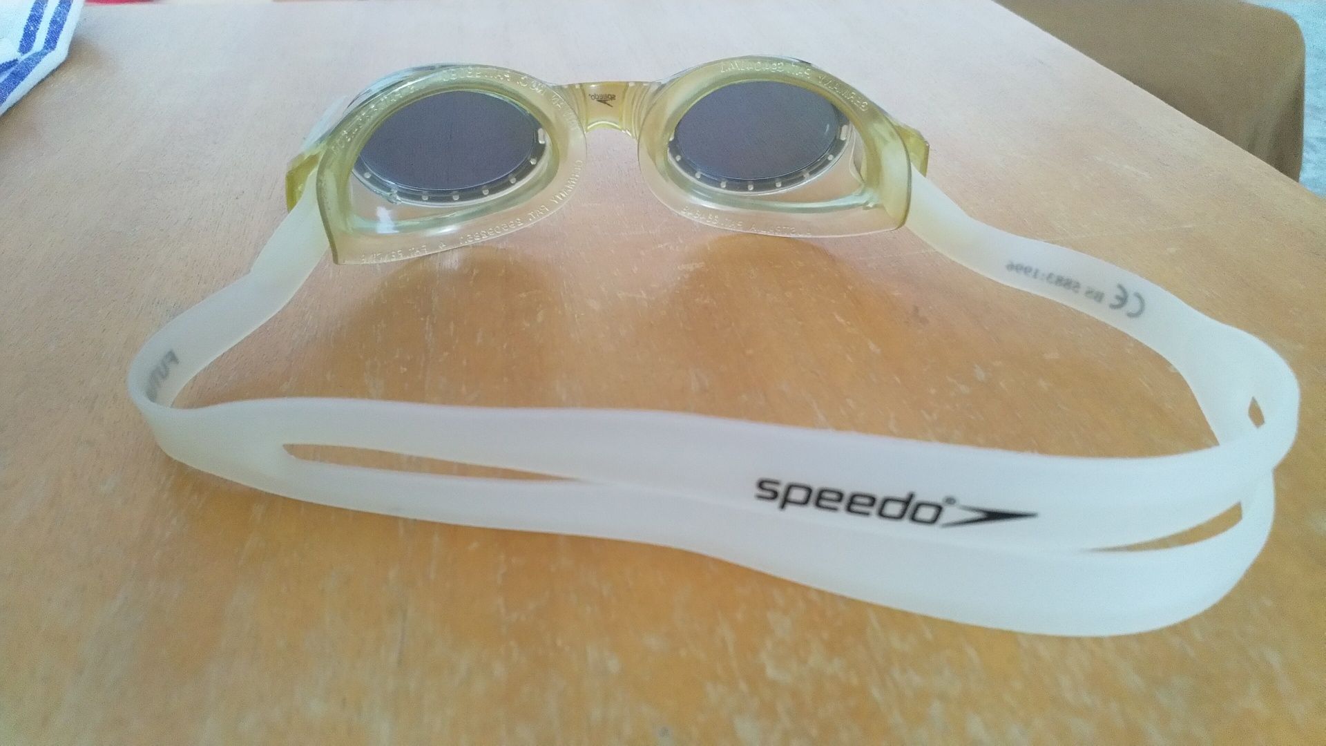 Плувни очила Speedo