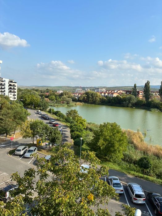 Vând apartament cu 2 camere