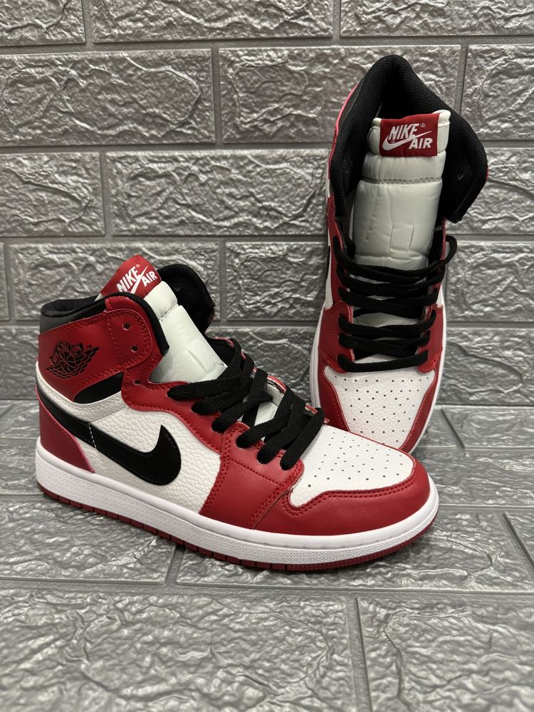 Nike Air Jordan 1 Chicago