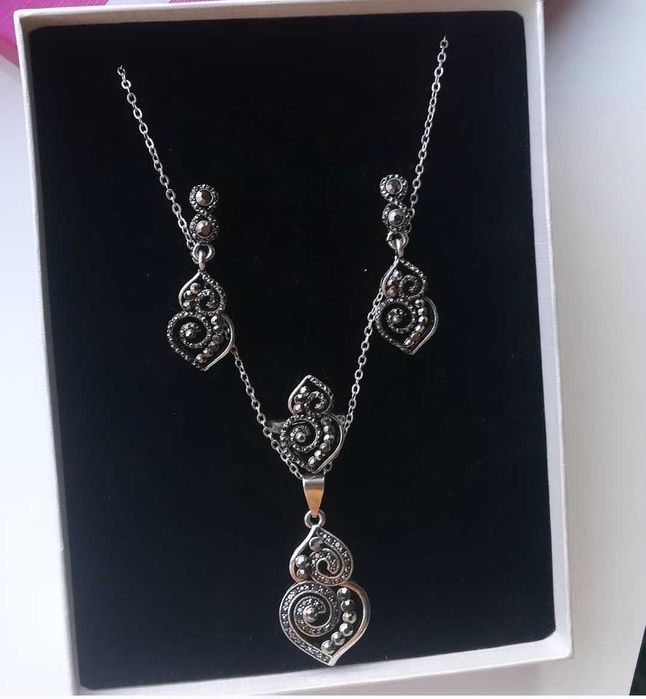 Комплект (кольцо,  серьги,  кулон) новый