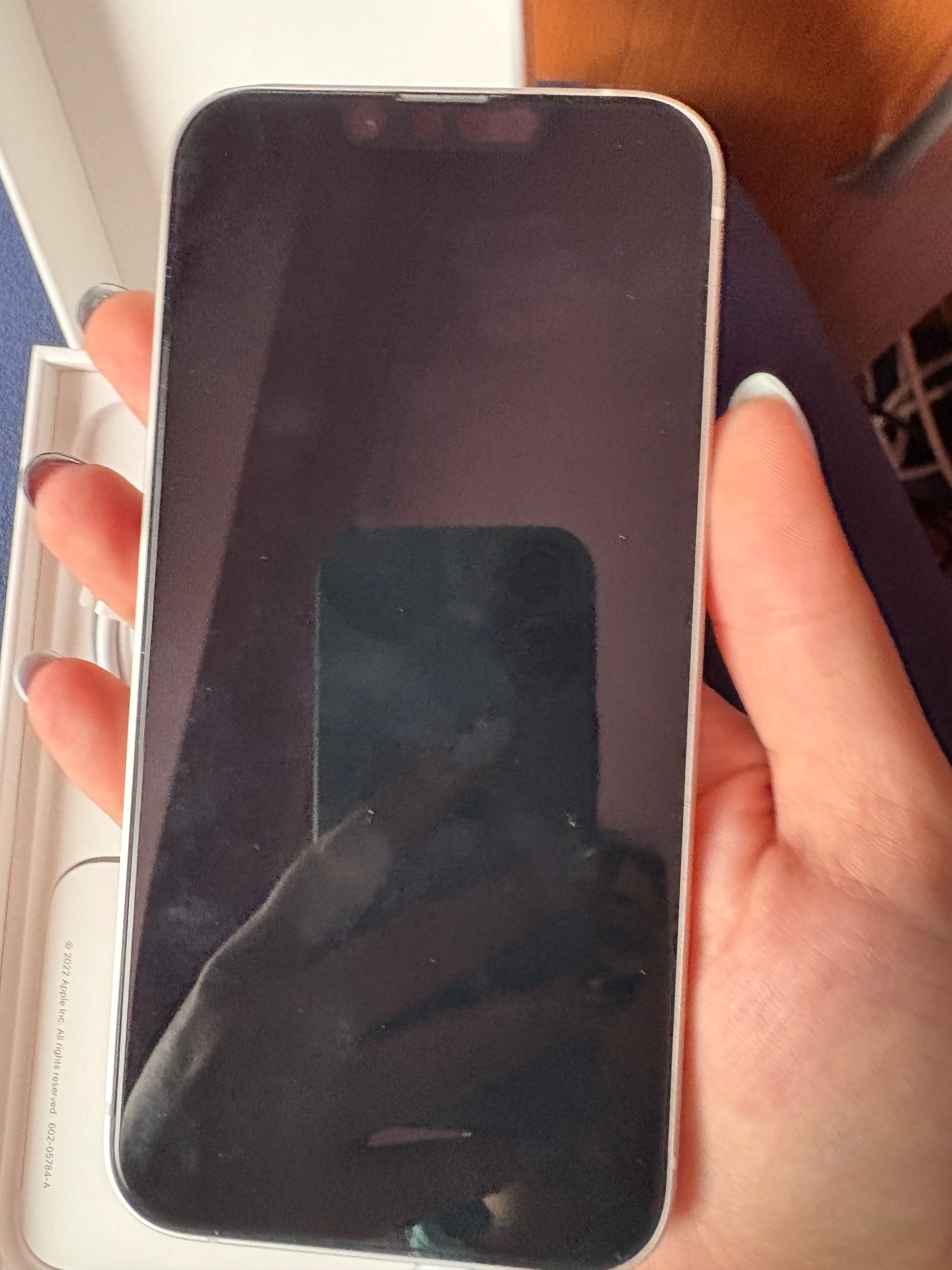 Iphone 14, без забележки