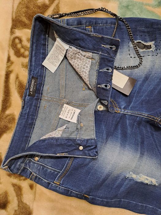 Продавам нови дамски дънки