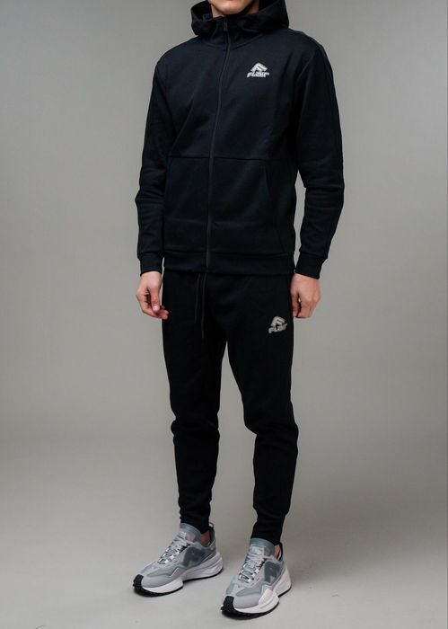 Чисто нови оригинални екипи flair