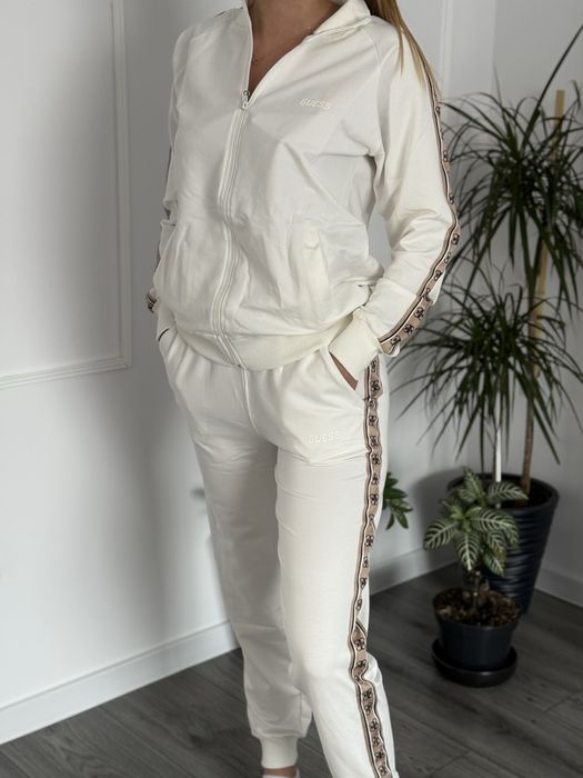 Trening Guess Alb