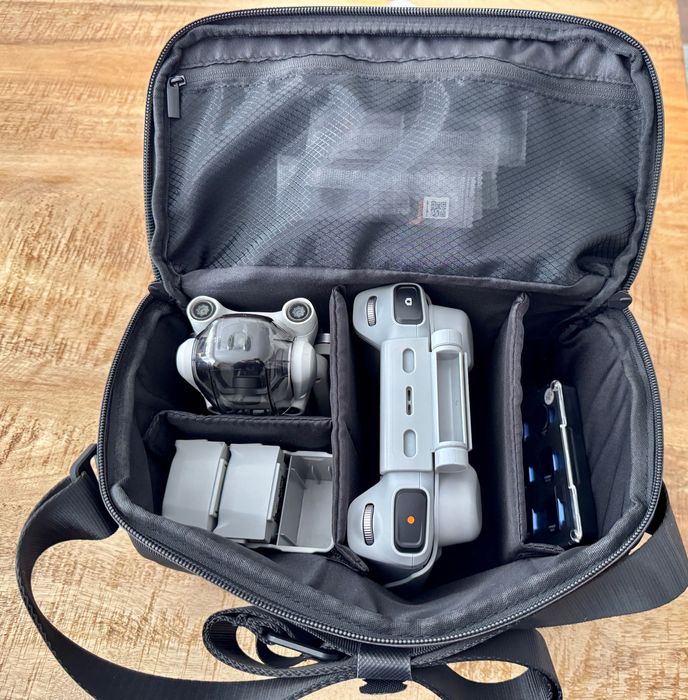 DJI Mini 3 Pro – Geantă transport + baterii + filtre incluse