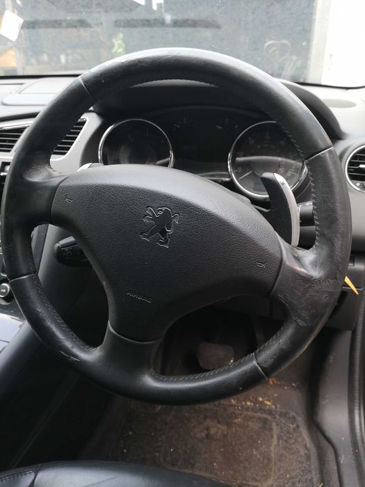 Dezmembrez Peugeot 3008 2010 1.6